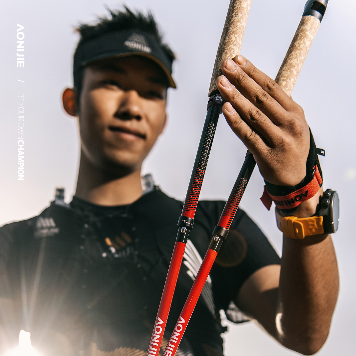قطعتان من عصي المشي القابلة لل - مراجعة Trekking Pole Carbon وسعره
